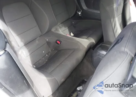 2015 Ford Mustang V6 from USA, damaged, VIN 1FATP8EM8F5356202